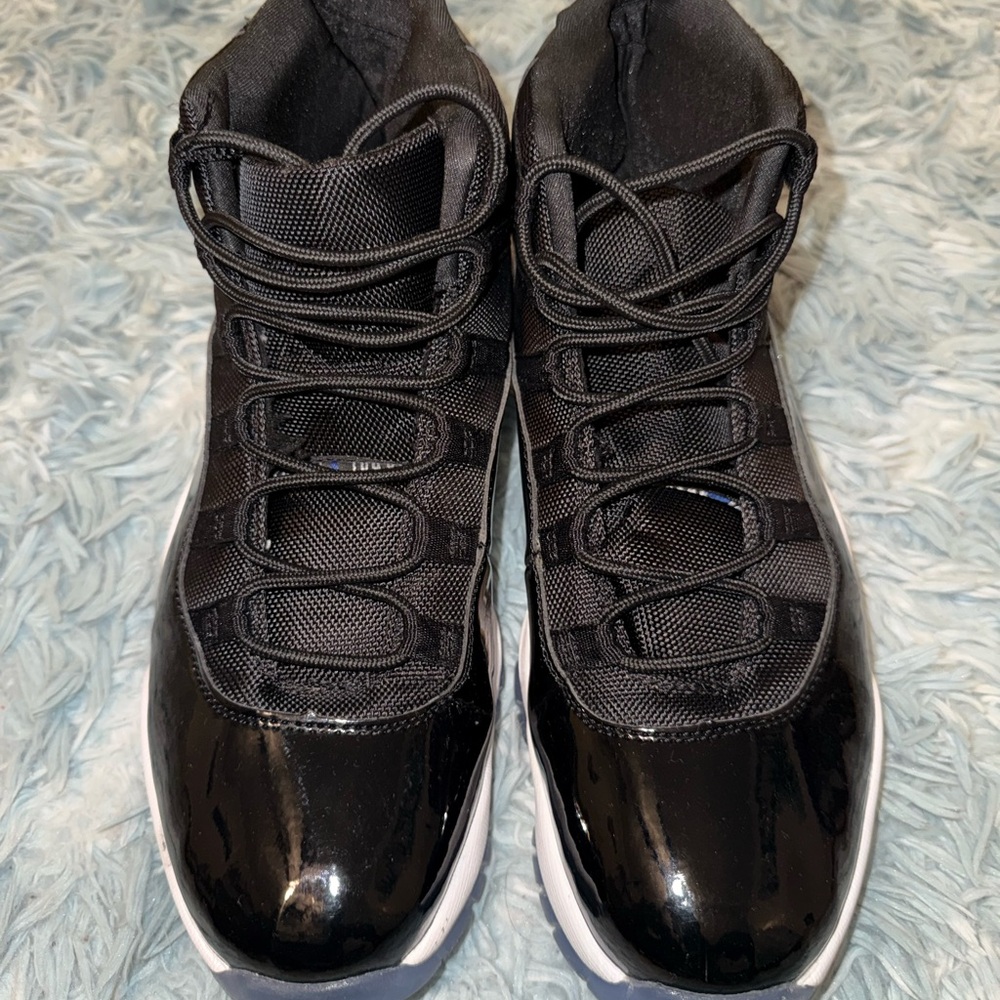 Black and White 11s Size 10.5